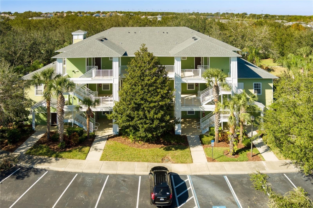 KellyFrenchRealEstate.com | Orlando Short Term Rental Experts | 608 Gran Bahama Boulevard 608 1 KellyFrenchRealEstate.com | Orlando Short Term Rental Experts